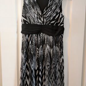 Jonathan Martin Black and White Patterned Maxi Dress